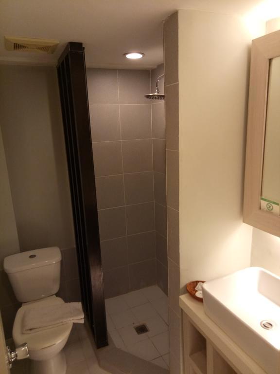 Almont City Hotel Butuan City Екстер'єр фото