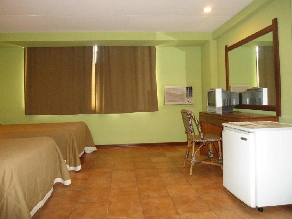 Almont City Hotel Butuan City Екстер'єр фото