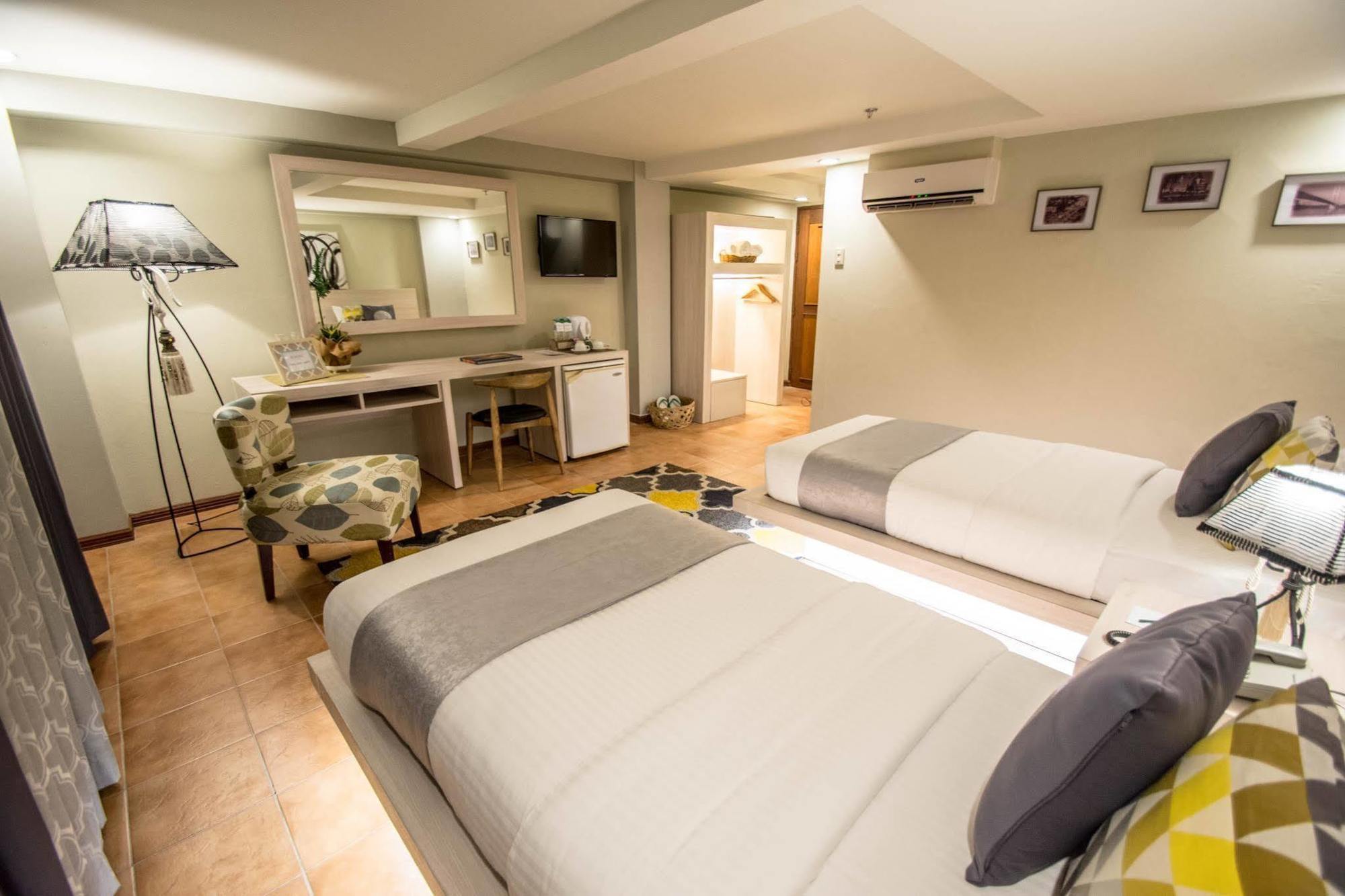 Almont City Hotel Butuan City Екстер'єр фото