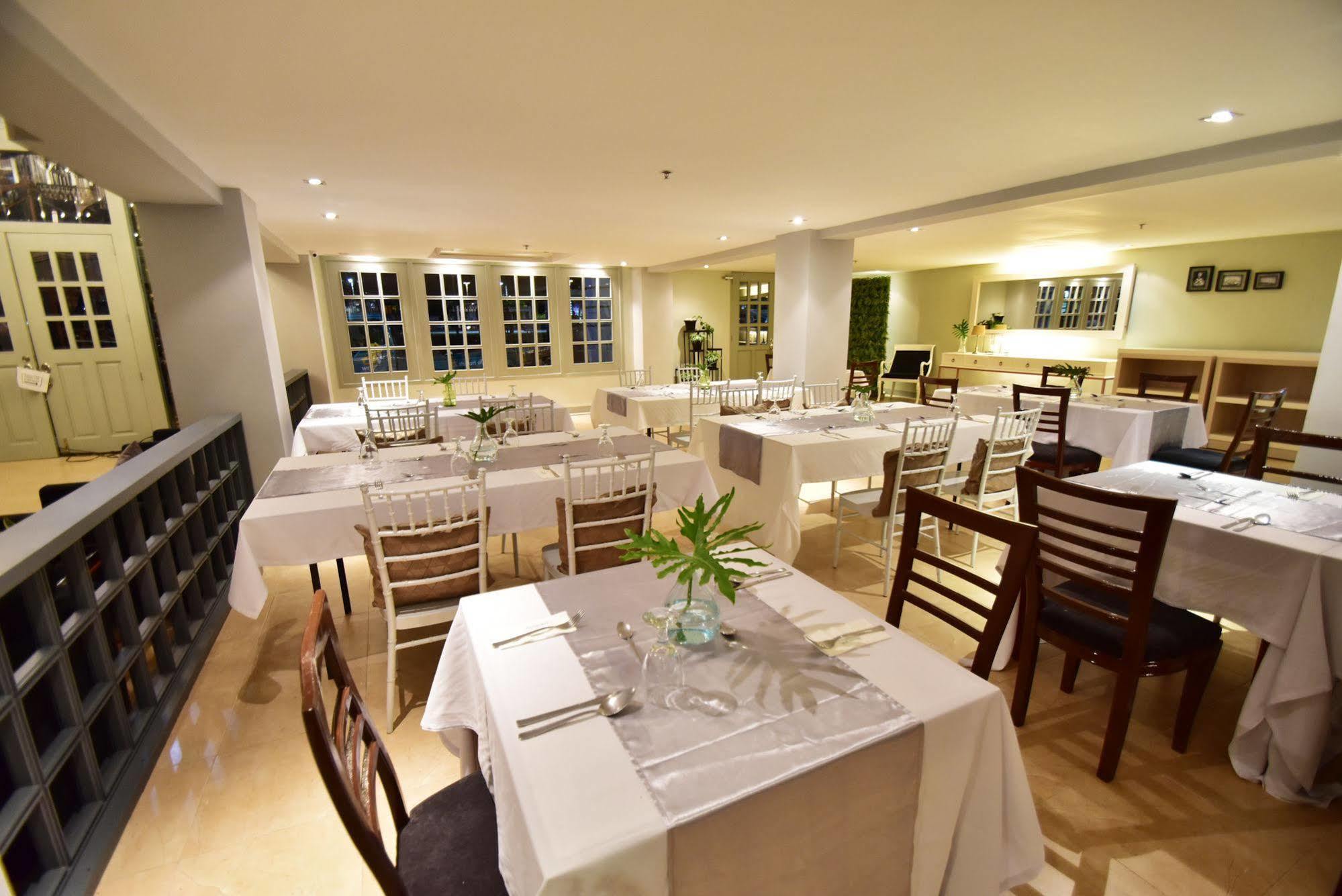 Almont City Hotel Butuan City Екстер'єр фото