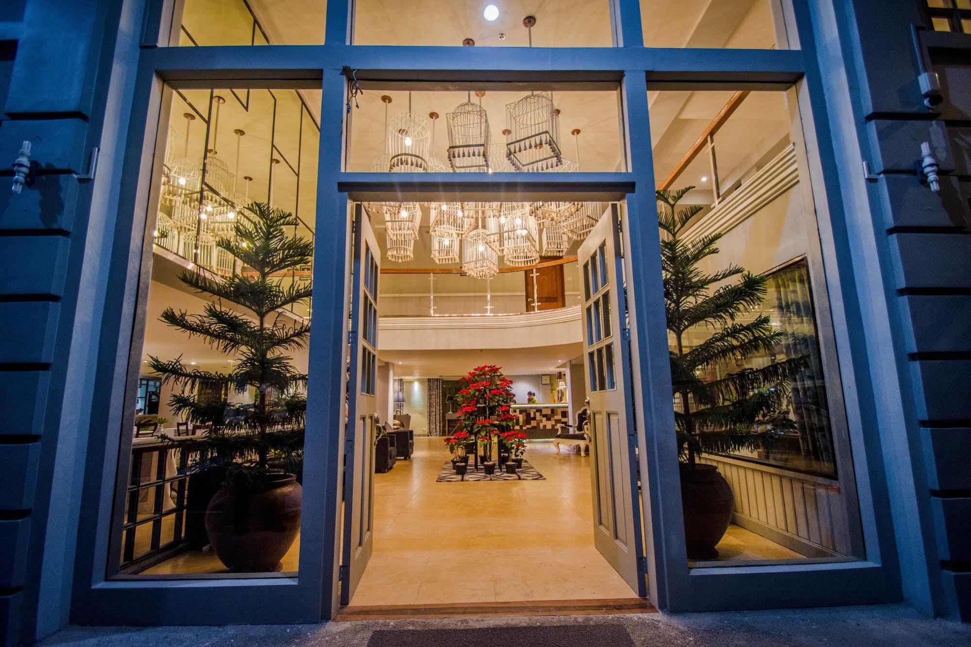 Almont City Hotel Butuan City Екстер'єр фото